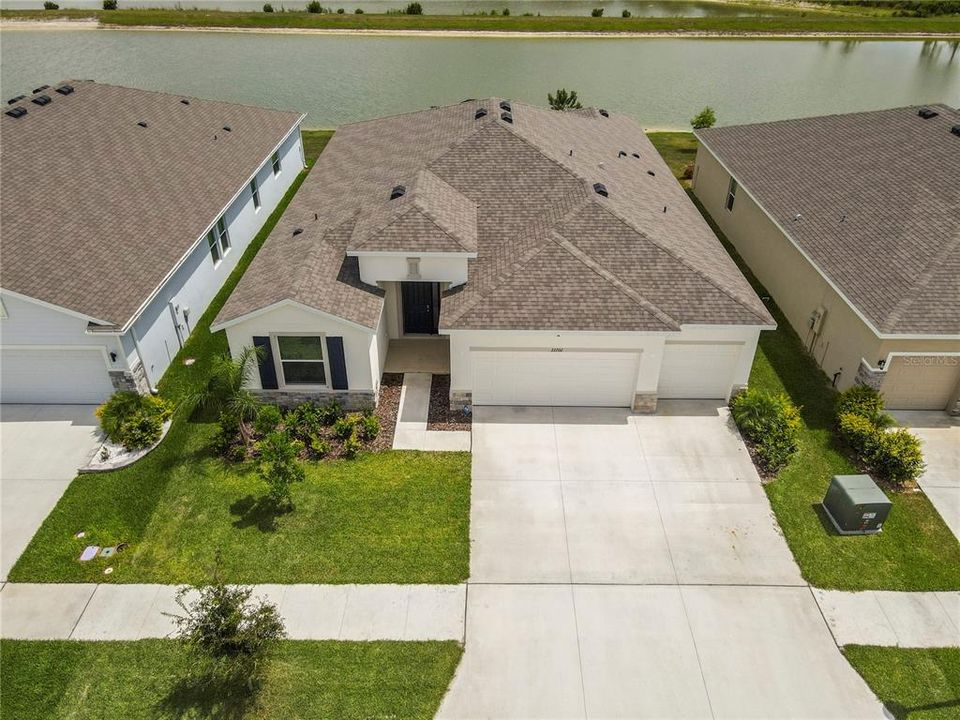 出租: $3,500 (4 贝兹, 3 浴室, 2557 平方英尺)