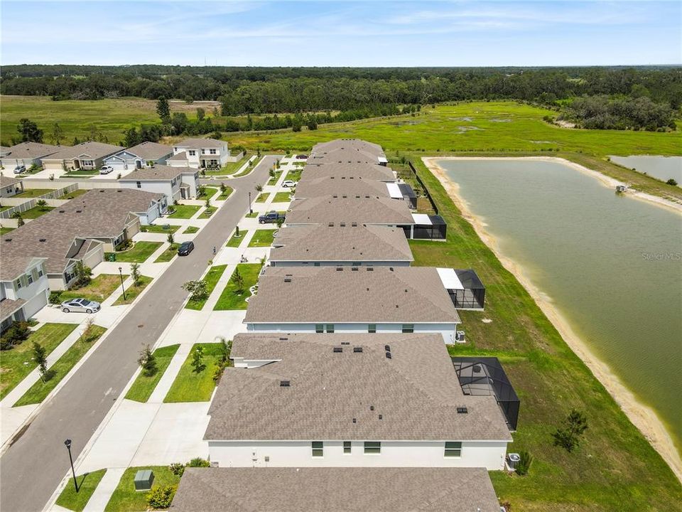 出租: $3,500 (4 贝兹, 3 浴室, 2557 平方英尺)