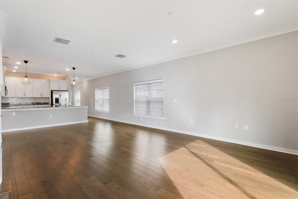 На продажу: $685,000 (3 спален, 2 ванн, 2104 Квадратных фут)