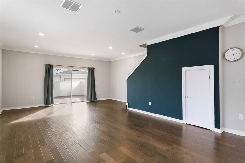 На продажу: $685,000 (3 спален, 2 ванн, 2104 Квадратных фут)