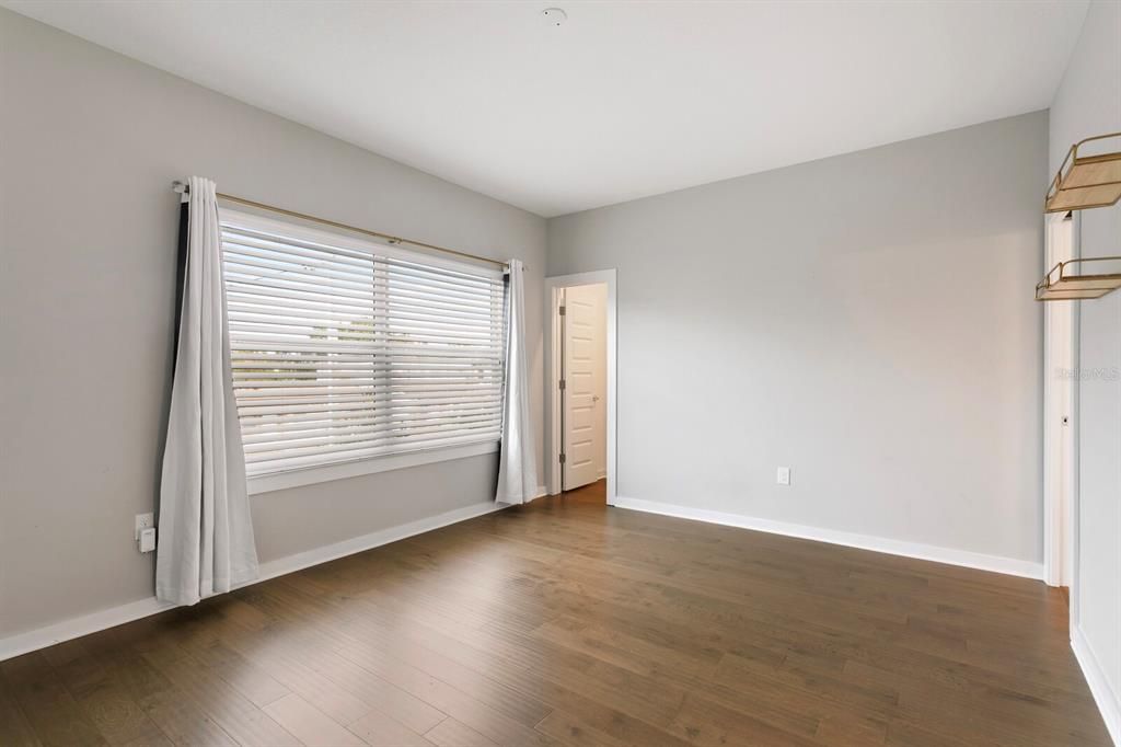 На продажу: $685,000 (3 спален, 2 ванн, 2104 Квадратных фут)