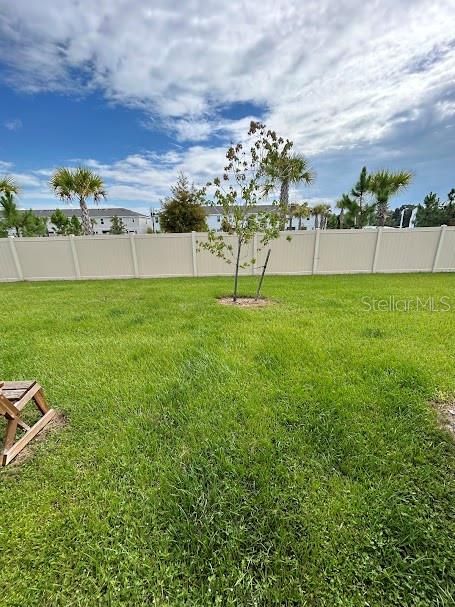 For Rent: $2,340 (4 beds, 2 baths, 1876 Square Feet)