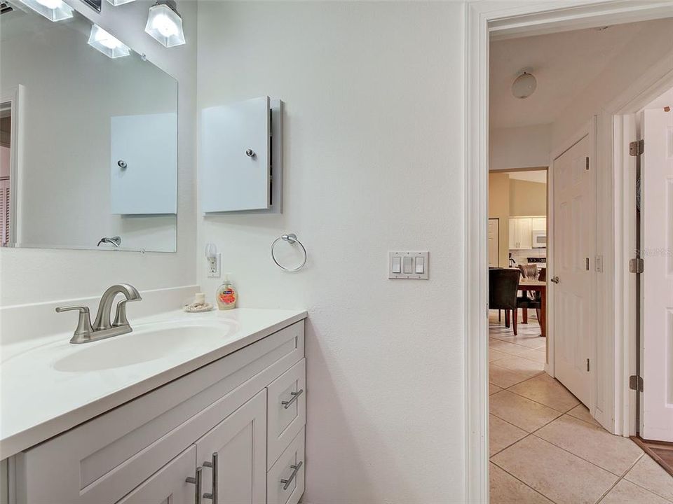 待售: $250,000 (2 贝兹, 2 浴室, 1170 平方英尺)