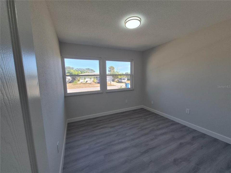 For Sale: $267,300 (4 beds, 2 baths, 1344 Square Feet)