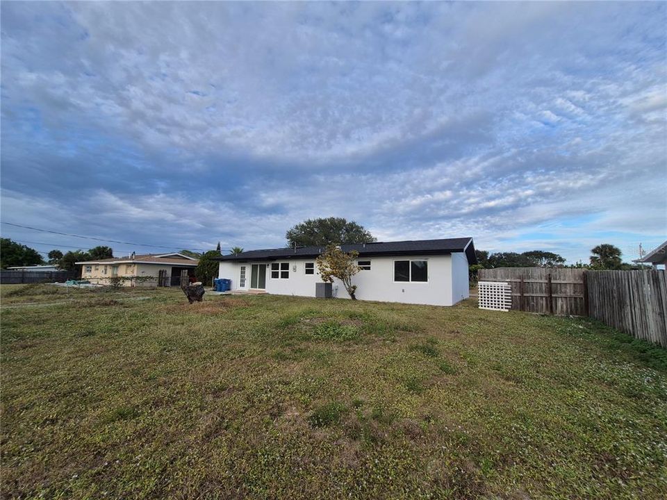 For Sale: $267,300 (4 beds, 2 baths, 1344 Square Feet)