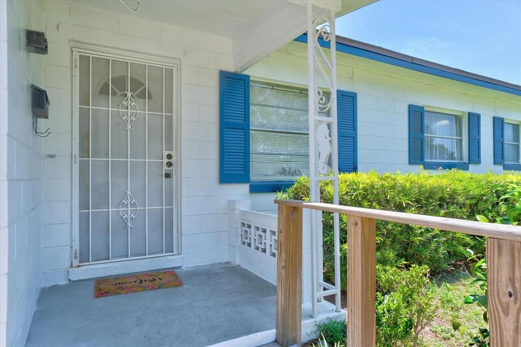 En Venta: $315,000 (5 camas, 2 baños, 1759 Pies cuadrados)