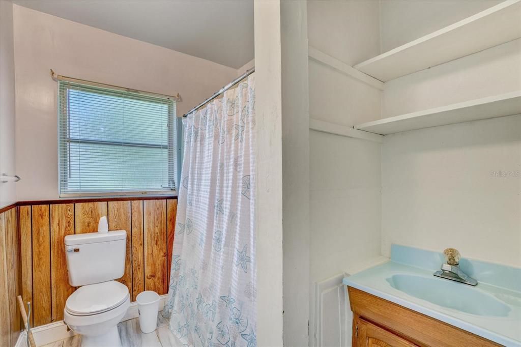 En Venta: $315,000 (5 camas, 2 baños, 1759 Pies cuadrados)