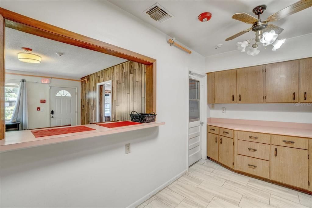 En Venta: $315,000 (5 camas, 2 baños, 1759 Pies cuadrados)