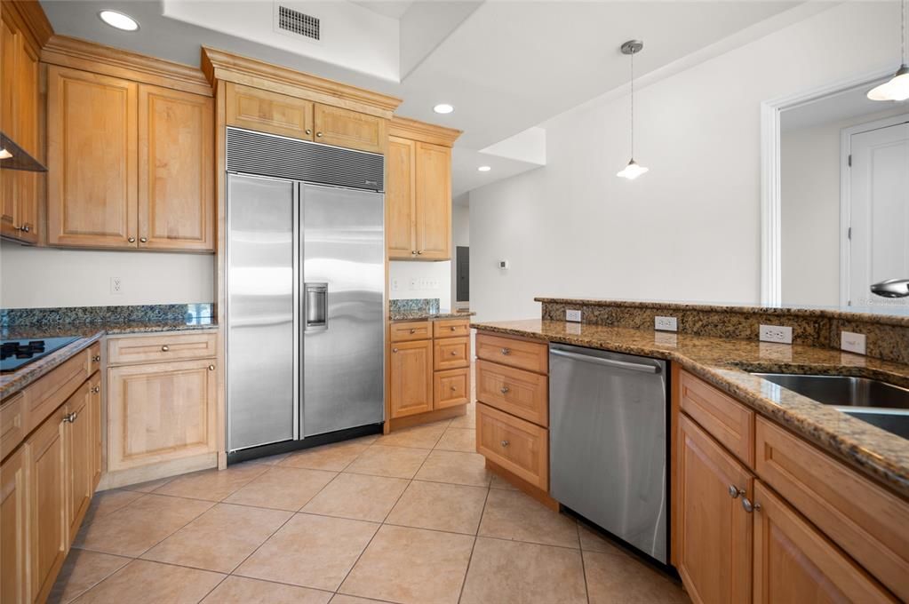 For Sale: $625,000 (3 beds, 2 baths, 1686 Square Feet)