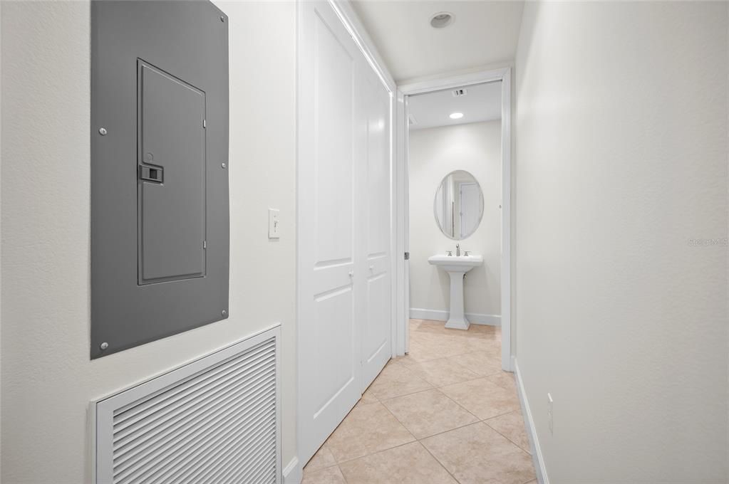 For Sale: $625,000 (3 beds, 2 baths, 1686 Square Feet)