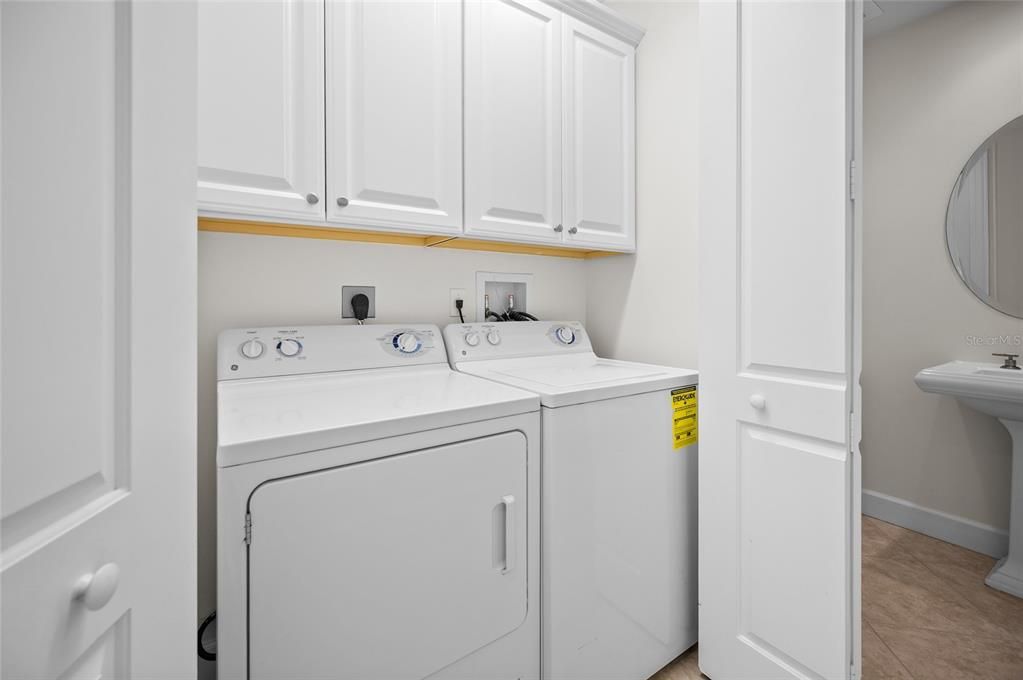 For Sale: $625,000 (3 beds, 2 baths, 1686 Square Feet)