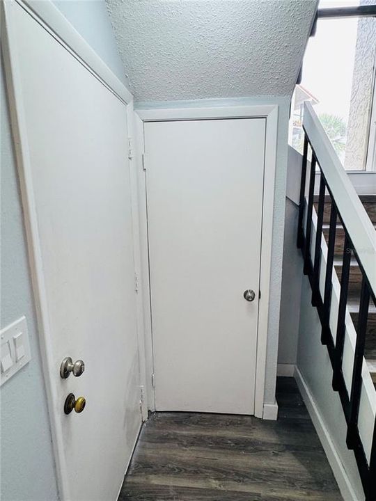 For Rent: $1,950 (2 beds, 2 baths, 1437 Square Feet)