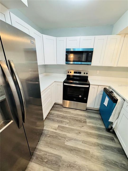 For Rent: $1,950 (2 beds, 2 baths, 1437 Square Feet)