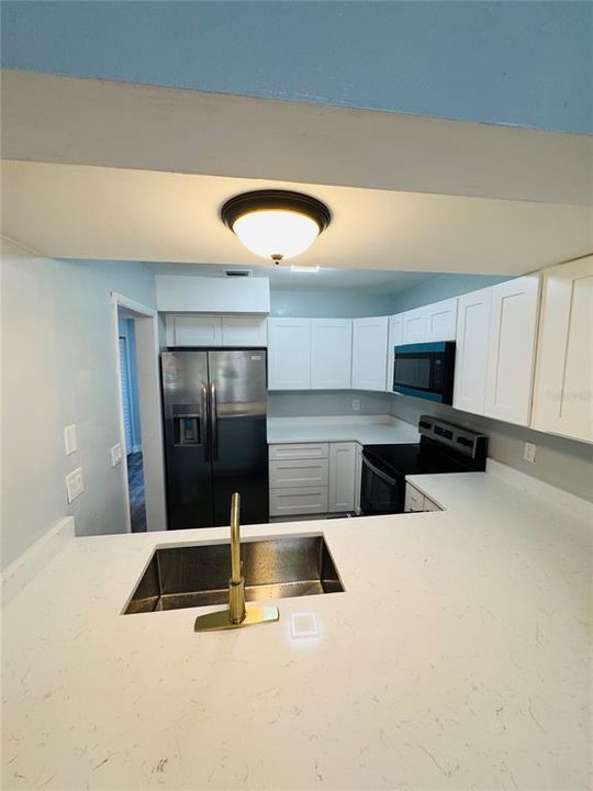 For Rent: $1,950 (2 beds, 2 baths, 1437 Square Feet)