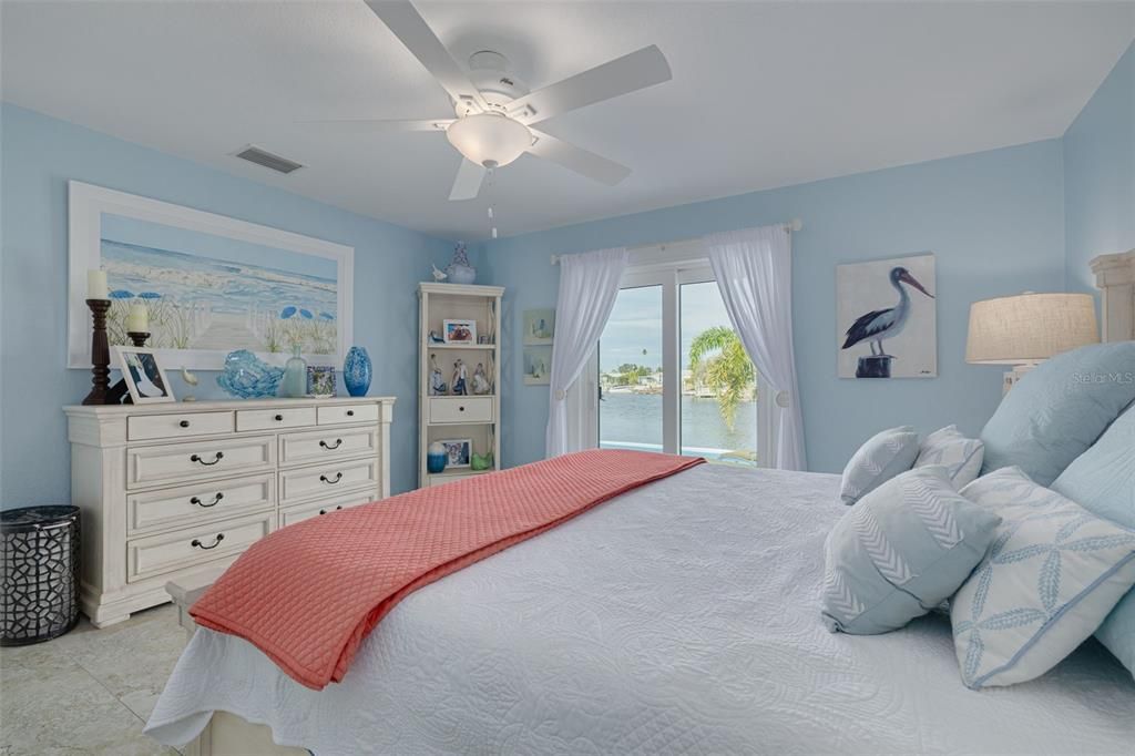 На продажу: $629,900 (3 спален, 2 ванн, 1754 Квадратных фут)