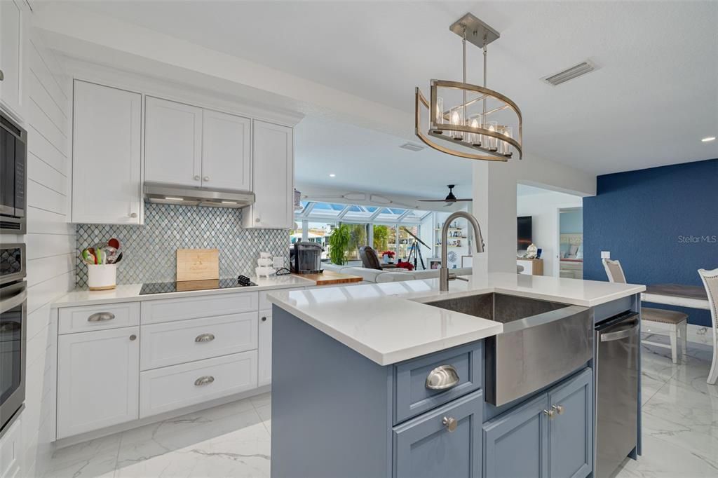 На продажу: $629,900 (3 спален, 2 ванн, 1754 Квадратных фут)