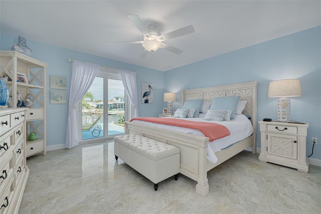 На продажу: $629,900 (3 спален, 2 ванн, 1754 Квадратных фут)