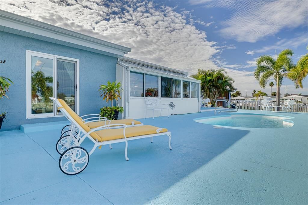 На продажу: $629,900 (3 спален, 2 ванн, 1754 Квадратных фут)