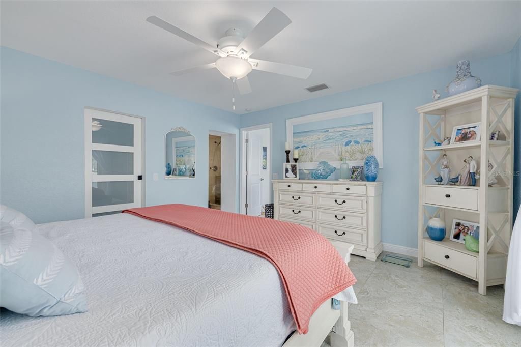 На продажу: $629,900 (3 спален, 2 ванн, 1754 Квадратных фут)