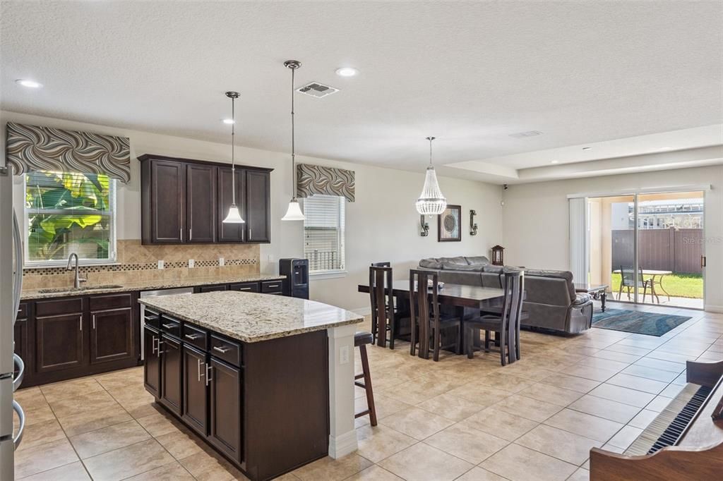 For Sale: $459,000 (3 beds, 2 baths, 2144 Square Feet)