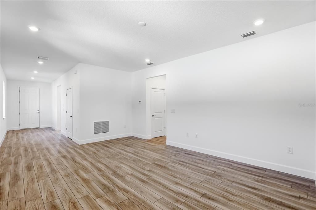 待售: $359,000 (3 贝兹, 2 浴室, 1738 平方英尺)