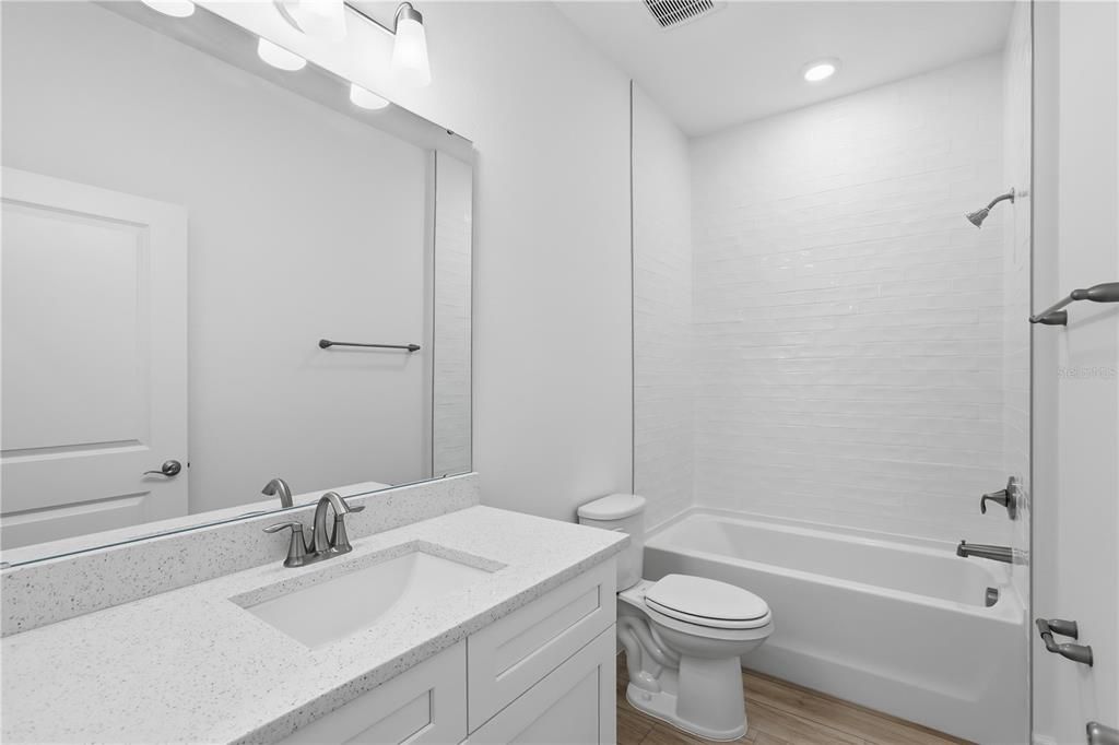 待售: $359,000 (3 贝兹, 2 浴室, 1738 平方英尺)