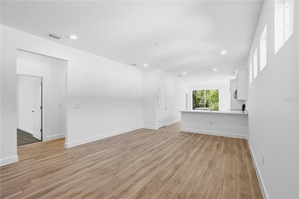 待售: $359,000 (3 贝兹, 2 浴室, 1738 平方英尺)