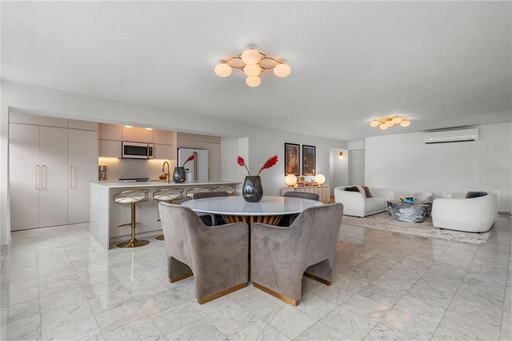 待售: $1,625,000 (4 贝兹, 3 浴室, 2249 平方英尺)