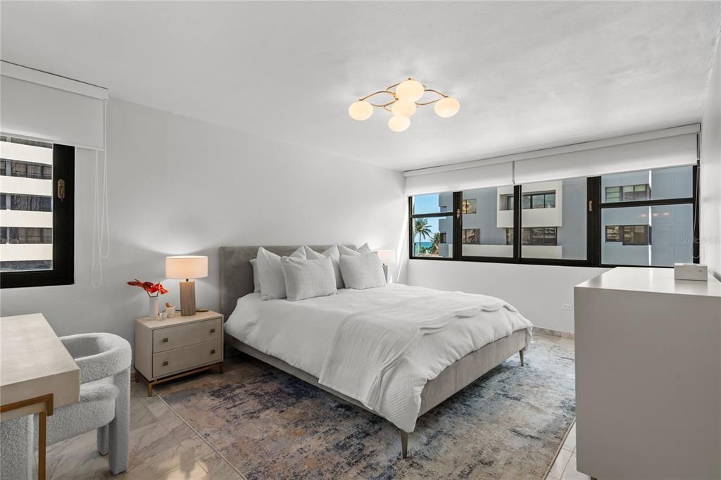 待售: $1,625,000 (4 贝兹, 3 浴室, 2249 平方英尺)