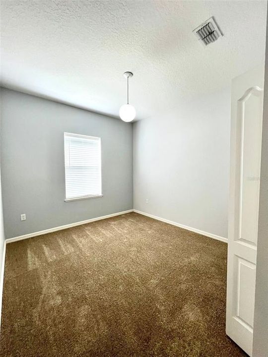 For Rent: $2,100 (3 beds, 2 baths, 2000 Square Feet)