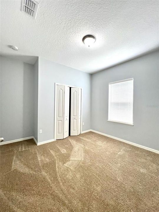 For Rent: $2,100 (3 beds, 2 baths, 2000 Square Feet)