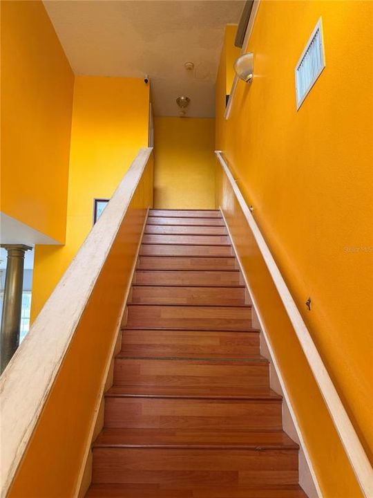 待售: $299,000 (4 贝兹, 2 浴室, 2930 平方英尺)