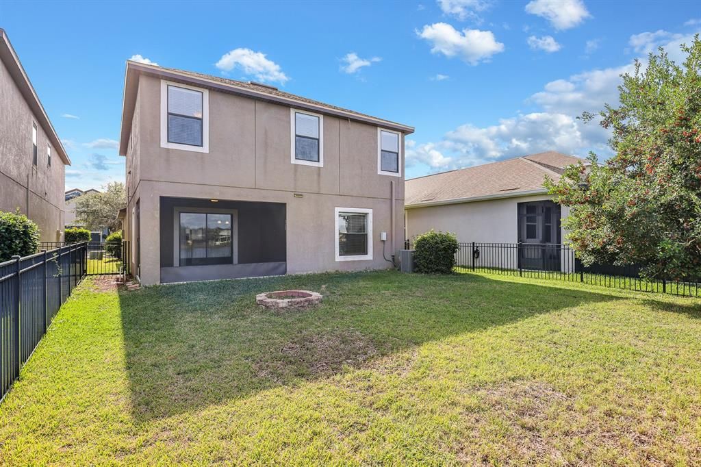 For Rent: $2,395 (3 beds, 2 baths, 1896 Square Feet)