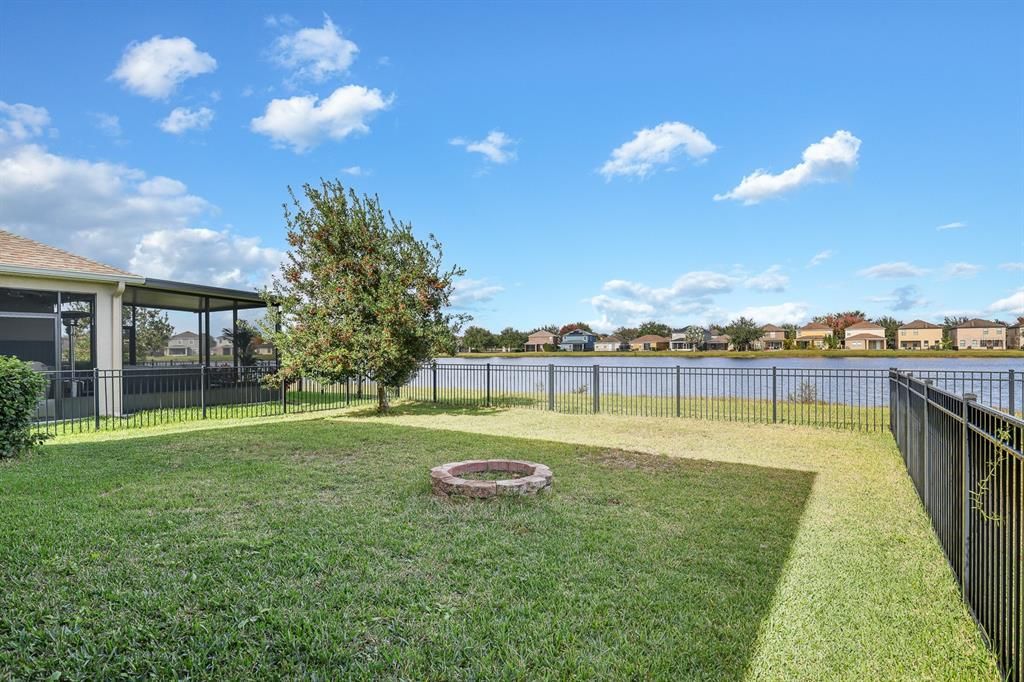 For Rent: $2,395 (3 beds, 2 baths, 1896 Square Feet)