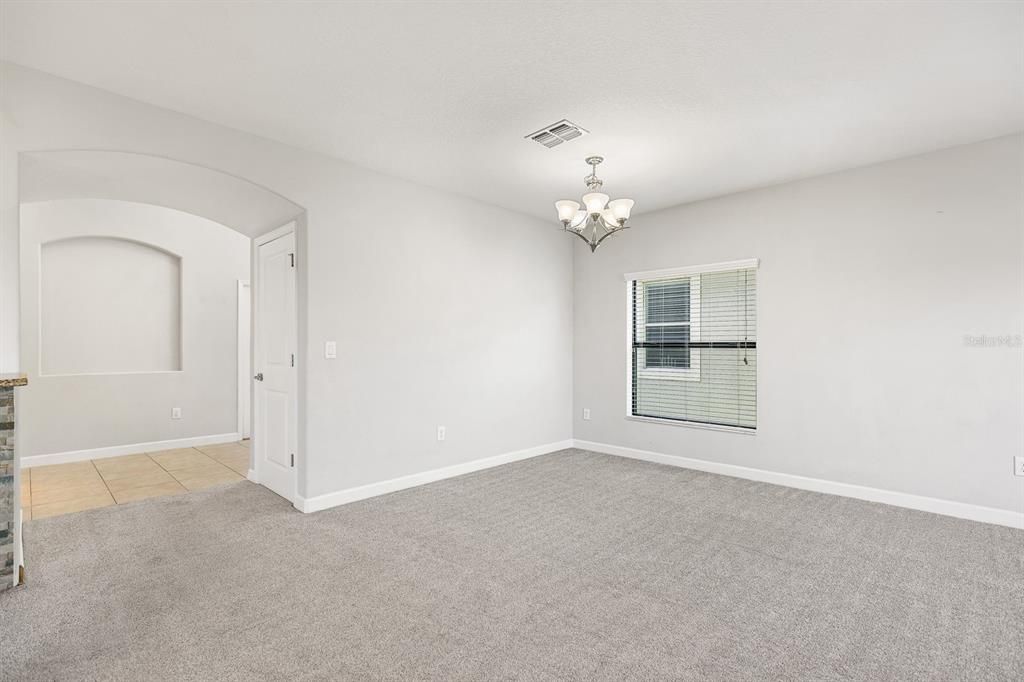 For Rent: $2,395 (3 beds, 2 baths, 1896 Square Feet)