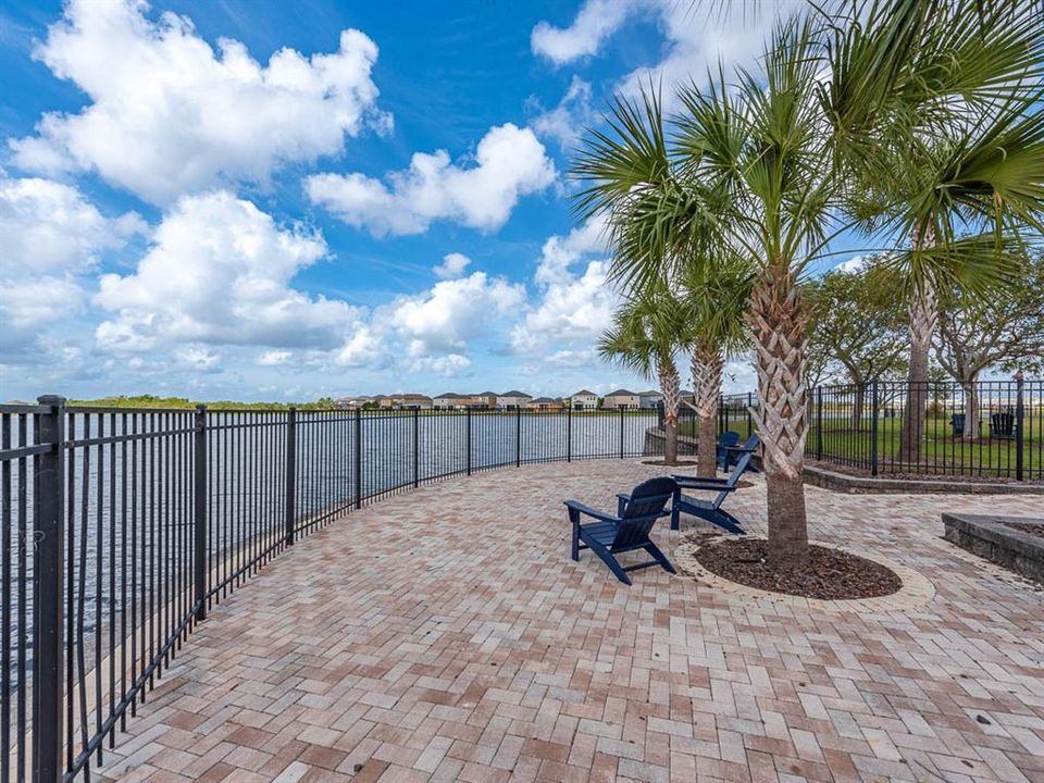 出租: $2,200 (3 贝兹, 2 浴室, 1896 平方英尺)