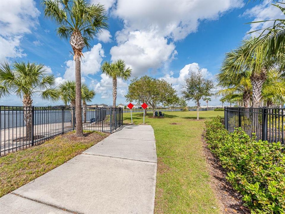 For Rent: $2,395 (3 beds, 2 baths, 1896 Square Feet)