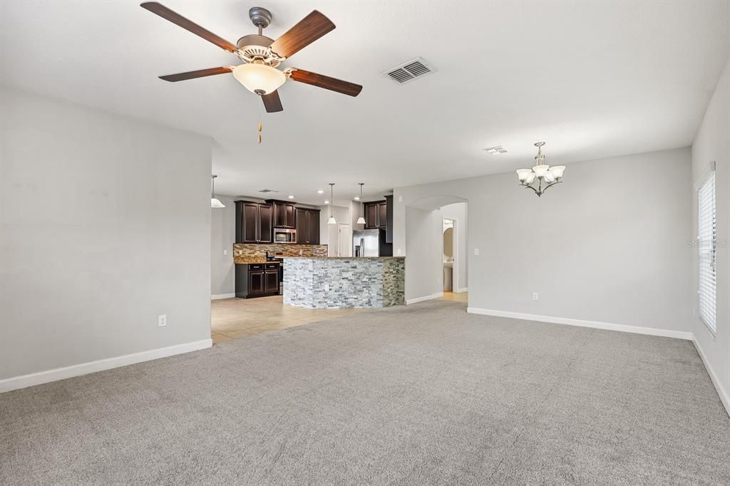 For Rent: $2,395 (3 beds, 2 baths, 1896 Square Feet)