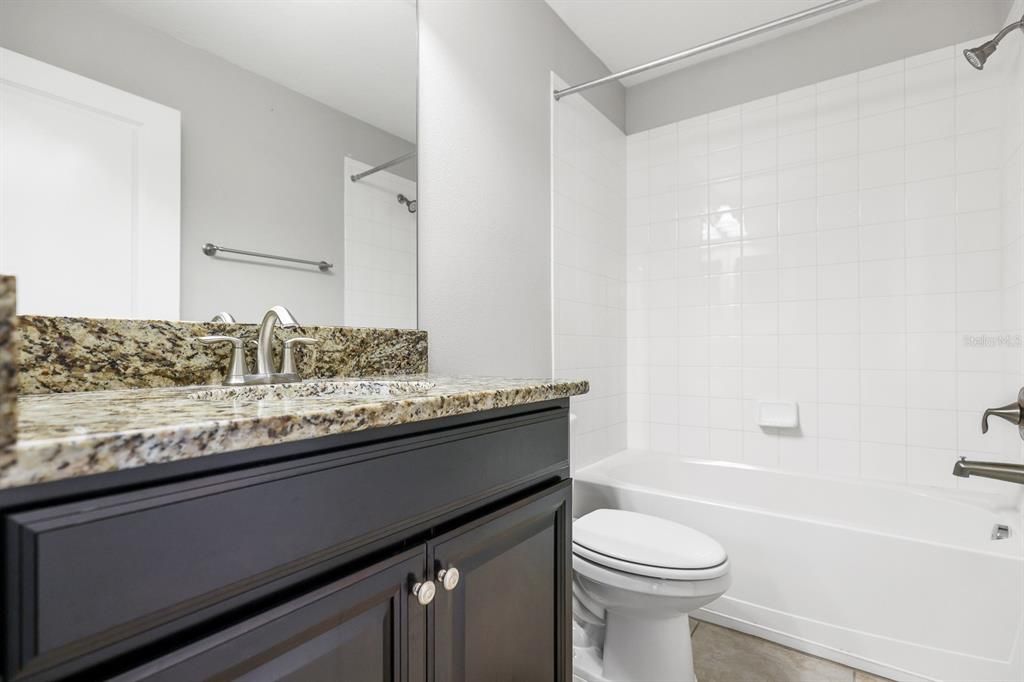 For Rent: $2,395 (3 beds, 2 baths, 1896 Square Feet)