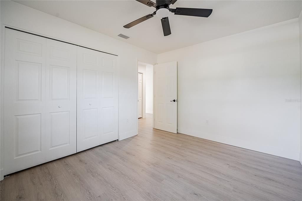 En Venta: $549,900 (3 camas, 2 baños, 1732 Pies cuadrados)