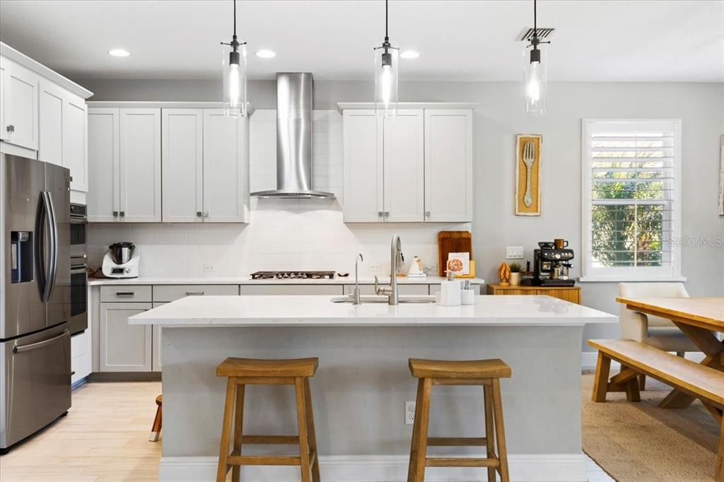 待售: $850,000 (4 贝兹, 3 浴室, 2299 平方英尺)