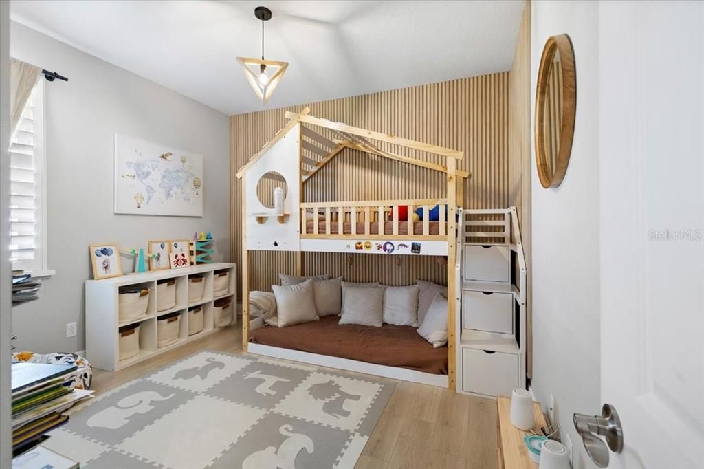 待售: $850,000 (4 贝兹, 3 浴室, 2299 平方英尺)