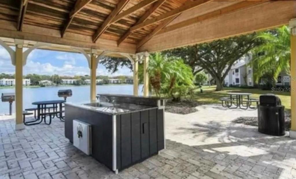 出租: $1,850 (2 贝兹, 2 浴室, 836 平方英尺)