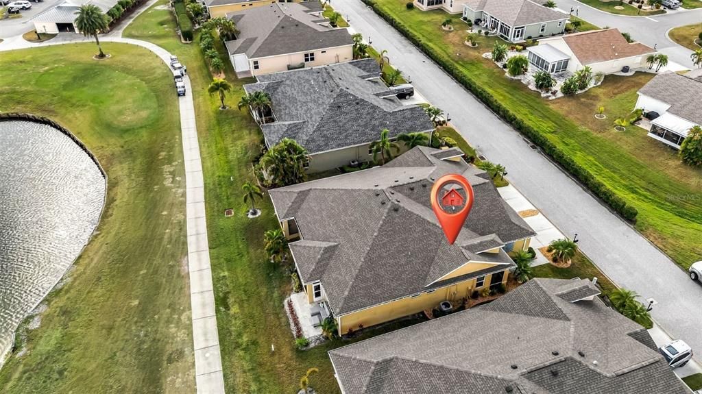 合同活跃: $315,000 (2 贝兹, 2 浴室, 1387 平方英尺)