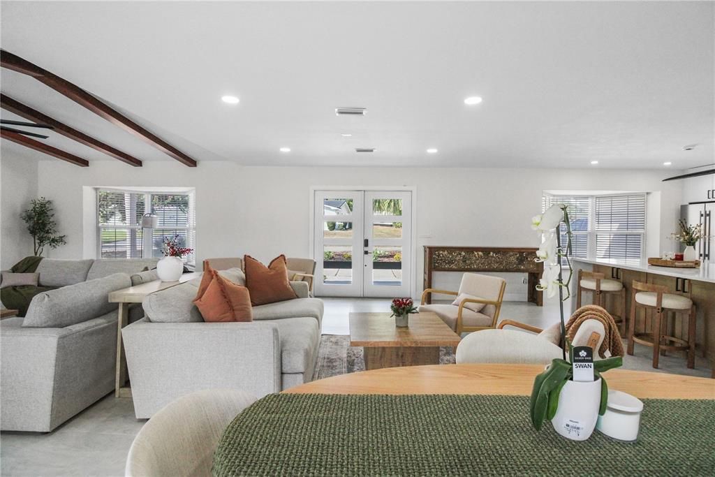 For Sale: $1,100,000 (3 beds, 3 baths, 1951 Square Feet)