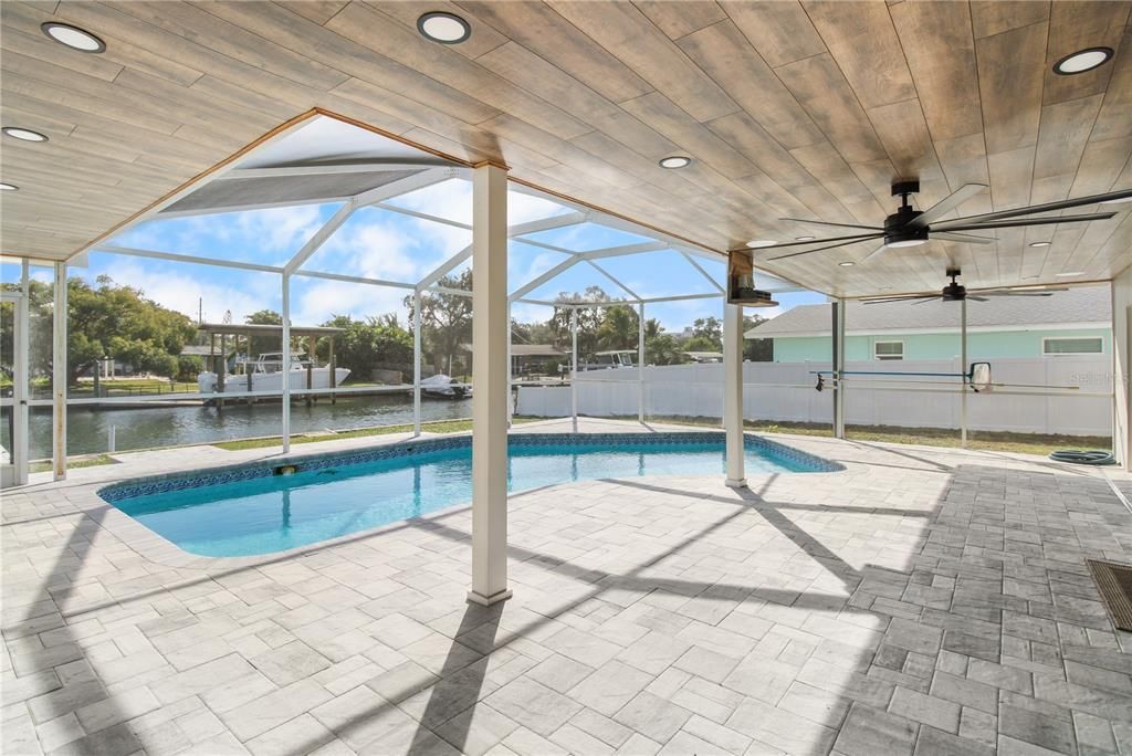 For Sale: $1,100,000 (3 beds, 3 baths, 1951 Square Feet)