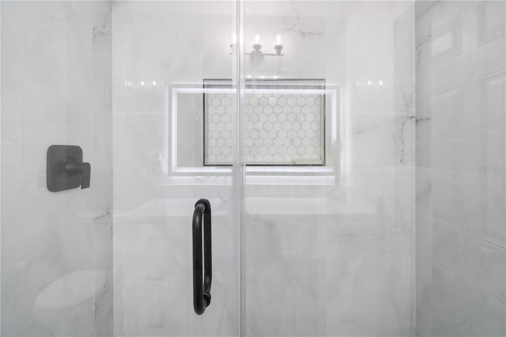 For Sale: $1,100,000 (3 beds, 3 baths, 1951 Square Feet)