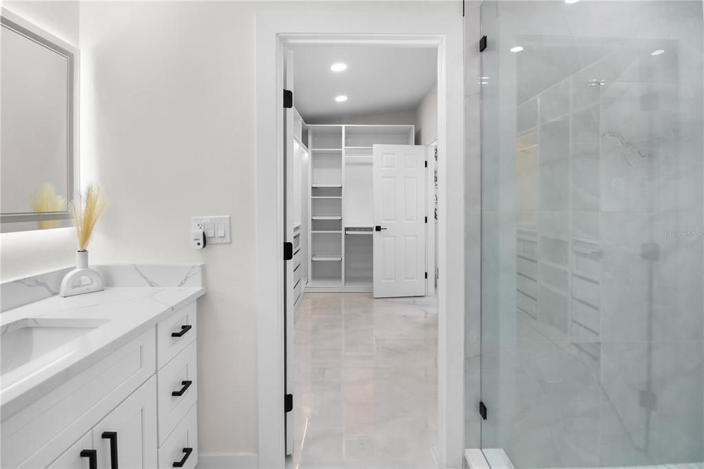 For Sale: $1,100,000 (3 beds, 3 baths, 1951 Square Feet)