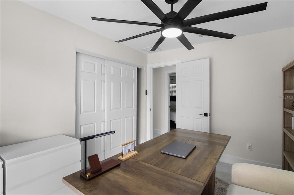 For Sale: $1,100,000 (3 beds, 3 baths, 1951 Square Feet)