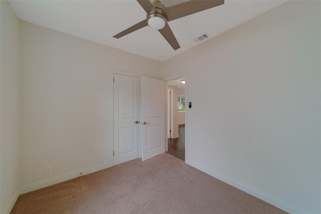 En Venta: $650,000 (3 camas, 2 baños, 1402 Pies cuadrados)